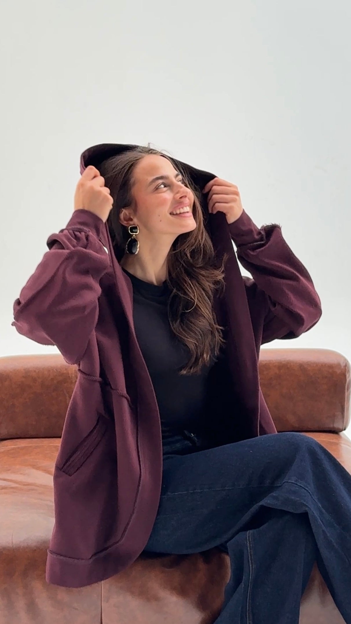 HOODED CARDIGAN IN MAROON