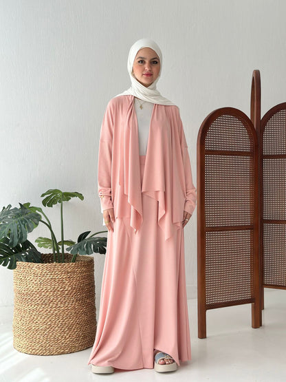 Elegance In Motion Skirt Set In Pink