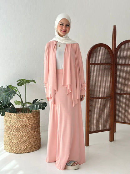 Elegance In Motion Skirt Set In Pink