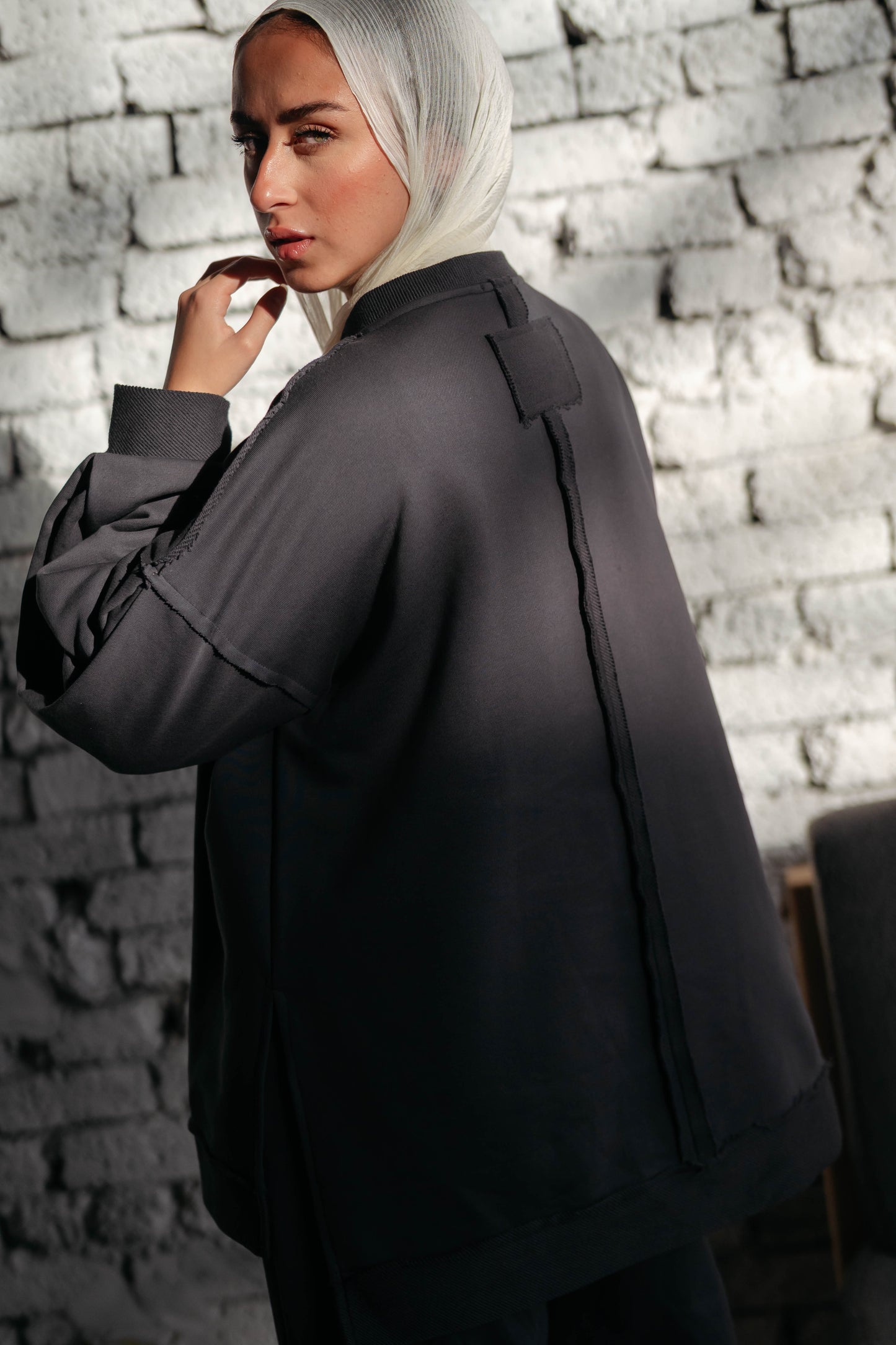 URBAN EASE SET CHARCOAL GRAY