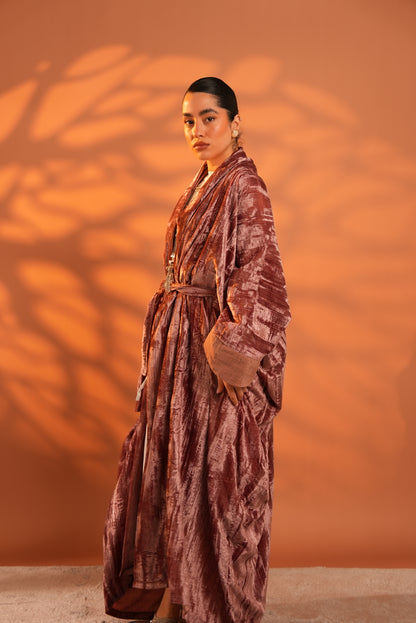 Lune Noir Kaftan In Pink