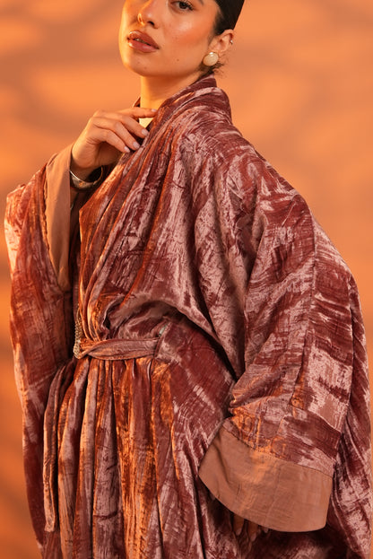 Lune Noir Kaftan In Pink