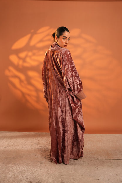 Lune Noir Kaftan In Pink