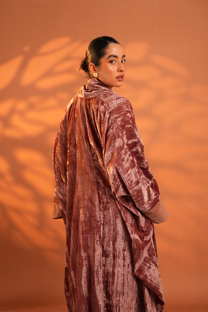 Lune Noir Kaftan In Pink