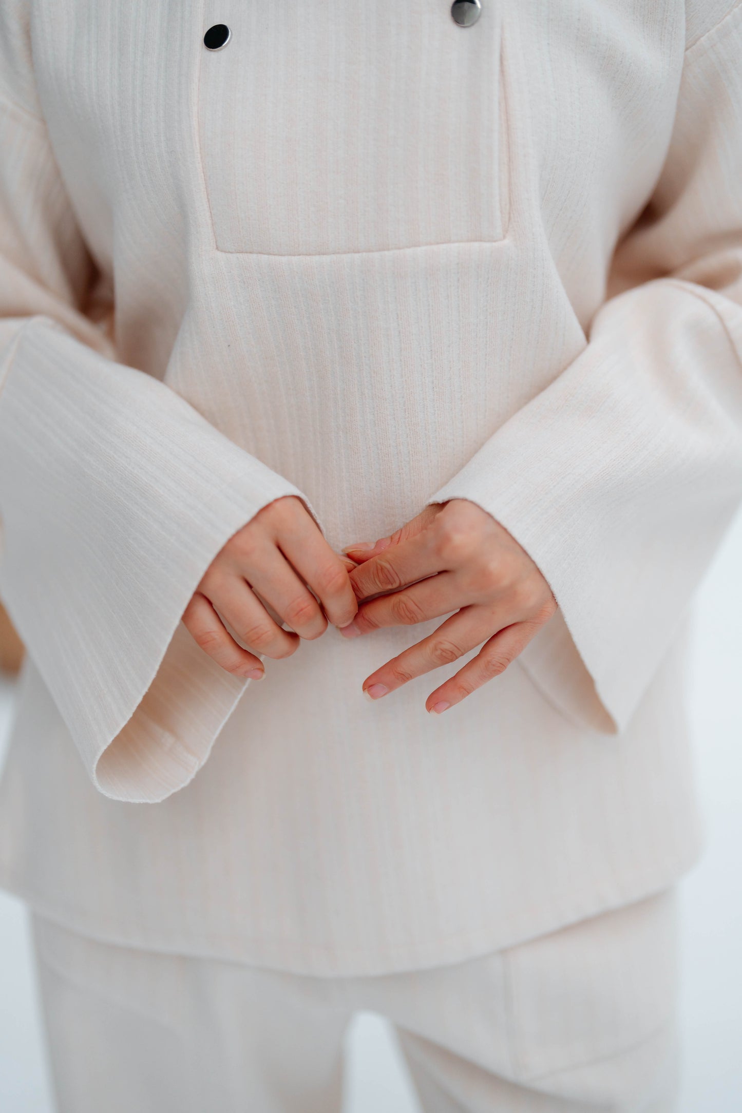 GO-ON SET OFF WHITE