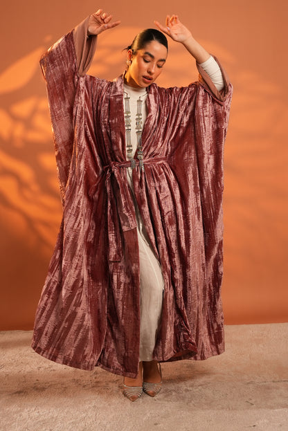 Lune Noir Kaftan In Pink