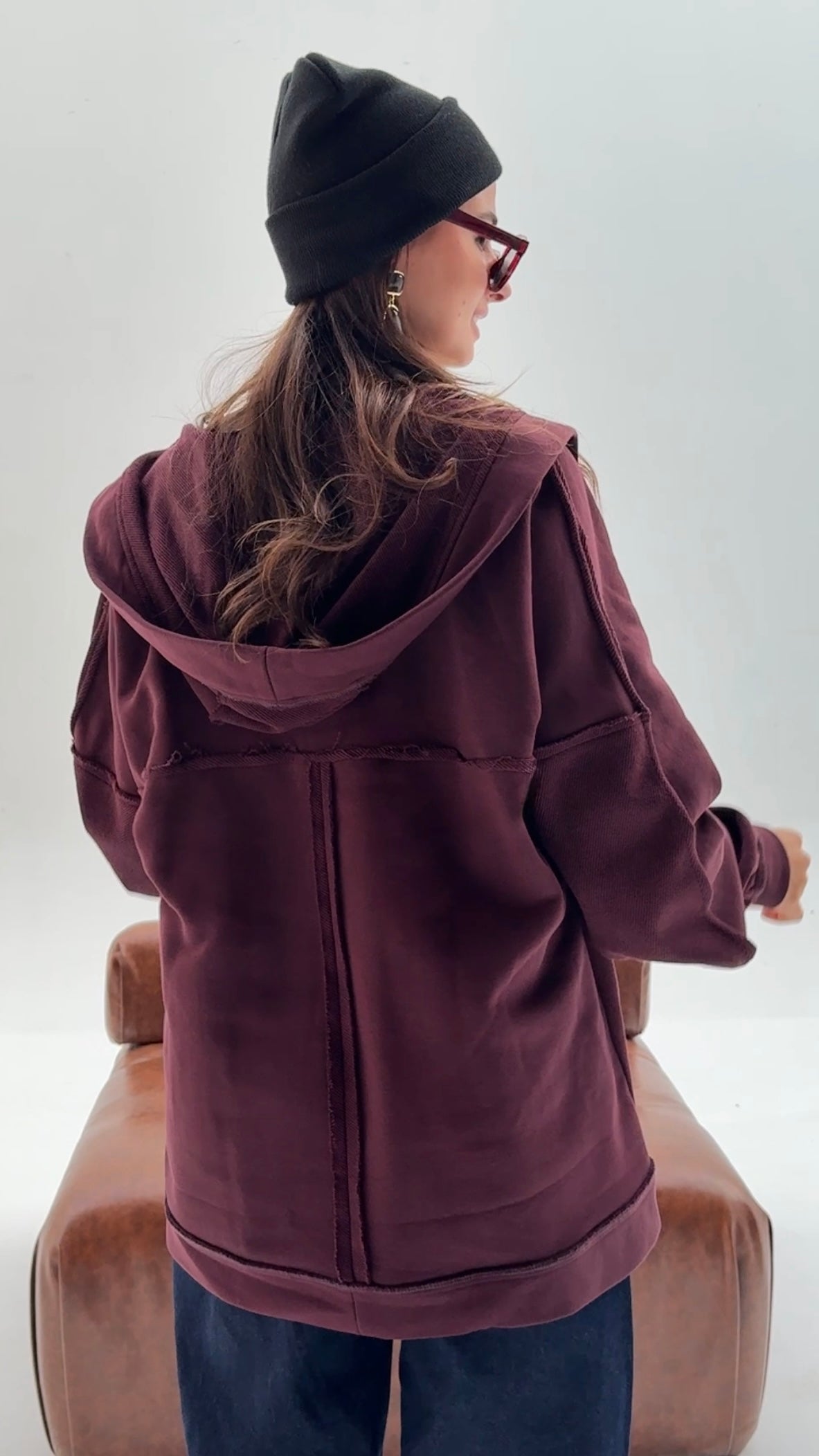 HOODED CARDIGAN IN MAROON