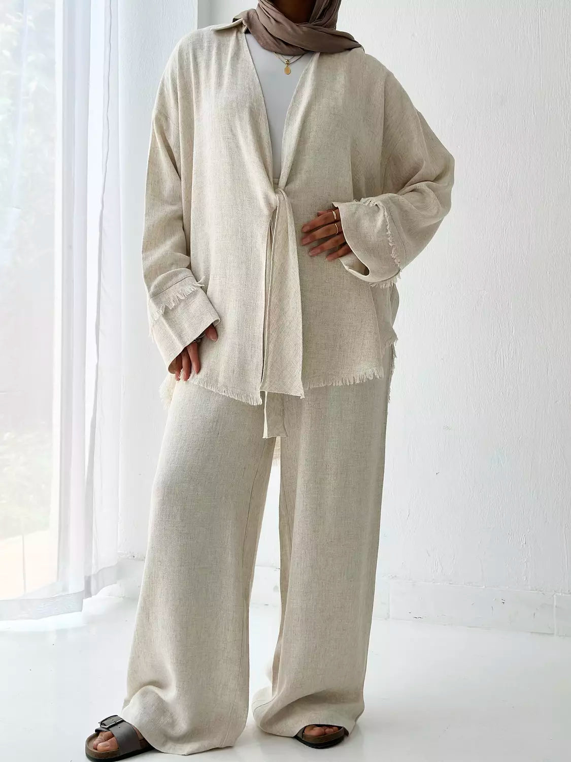 Front Knot Linen Set In Off White